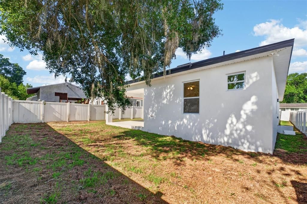 For Sale: $465,000 (4 beds, 3 baths, 2315 Square Feet)
