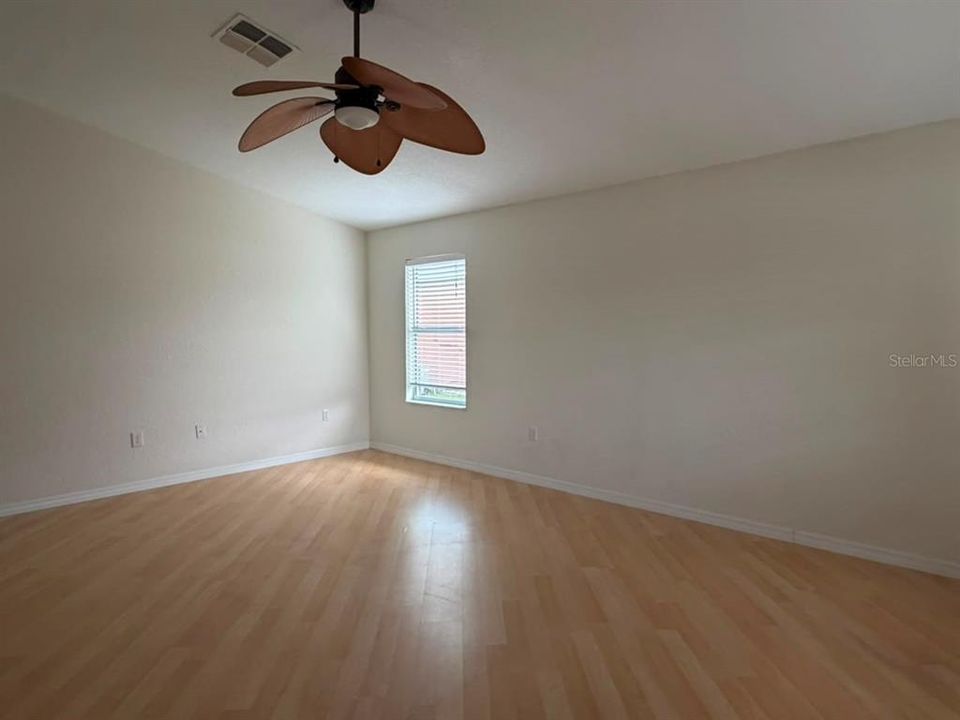 En Renta: $1,900 (3 camas, 2 baños, 1425 Pies cuadrados)