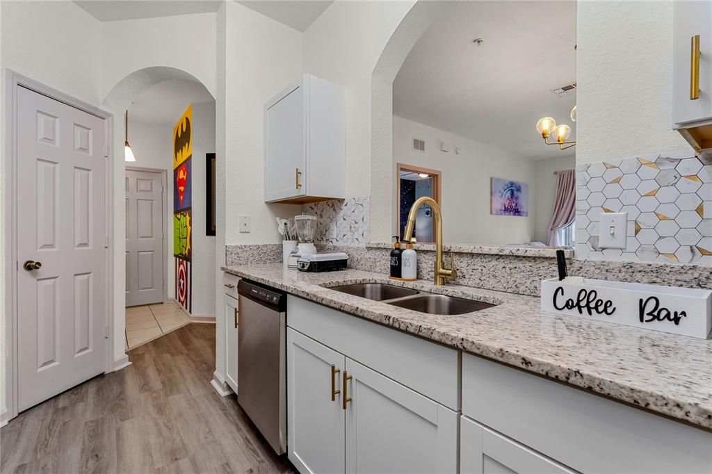 En Venta: $289,000 (2 camas, 2 baños, 1081 Pies cuadrados)