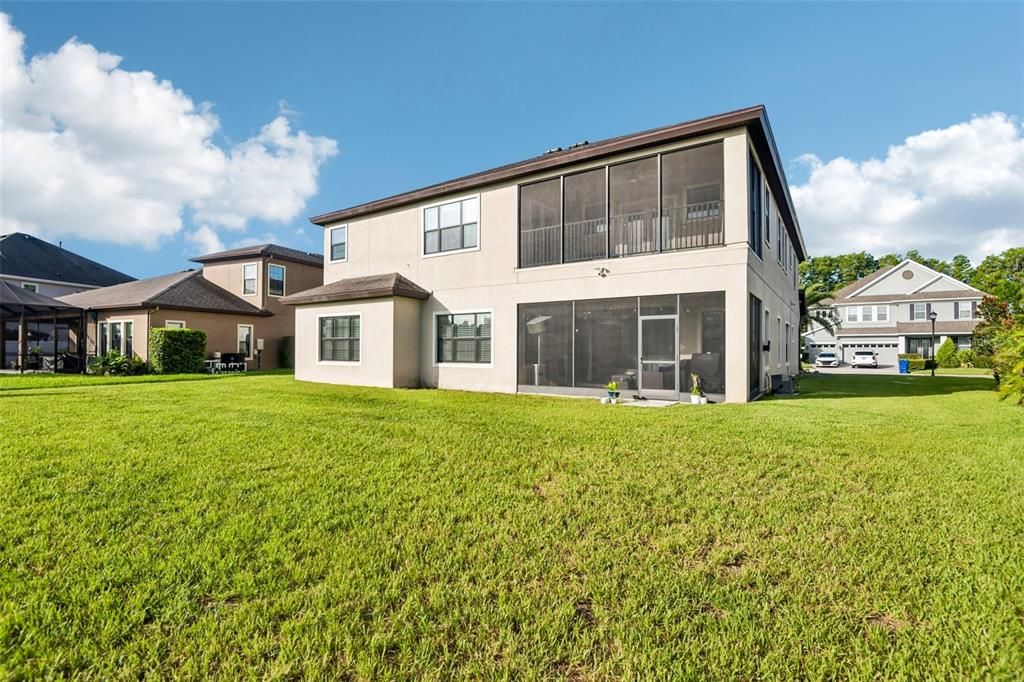For Sale: $850,000 (5 beds, 5 baths, 4828 Square Feet)