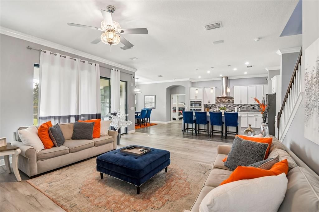 For Sale: $850,000 (5 beds, 5 baths, 4828 Square Feet)
