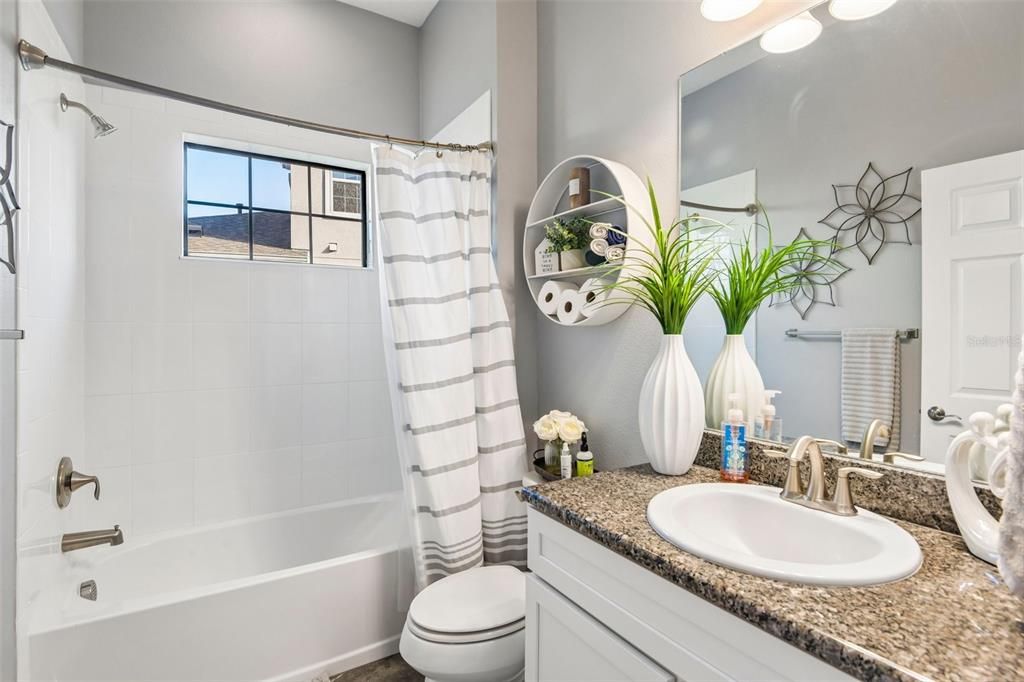 For Sale: $850,000 (5 beds, 5 baths, 4828 Square Feet)