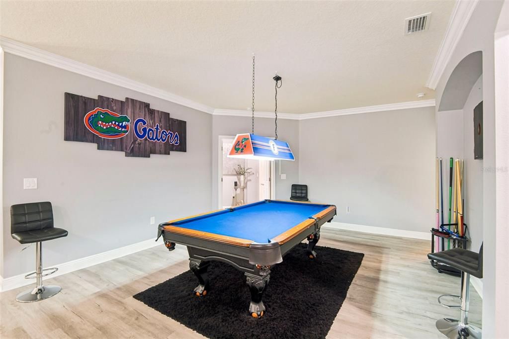 For Sale: $850,000 (5 beds, 5 baths, 4828 Square Feet)