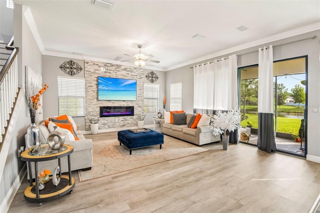 For Sale: $850,000 (5 beds, 5 baths, 4828 Square Feet)