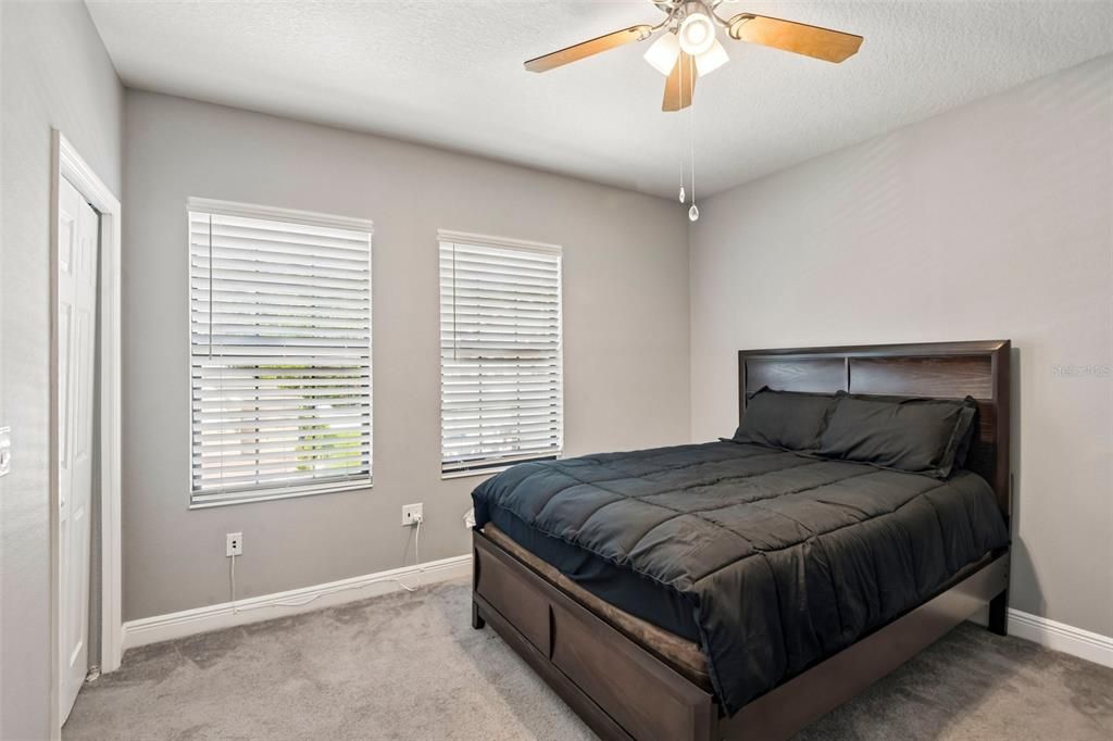 For Sale: $850,000 (5 beds, 5 baths, 4828 Square Feet)