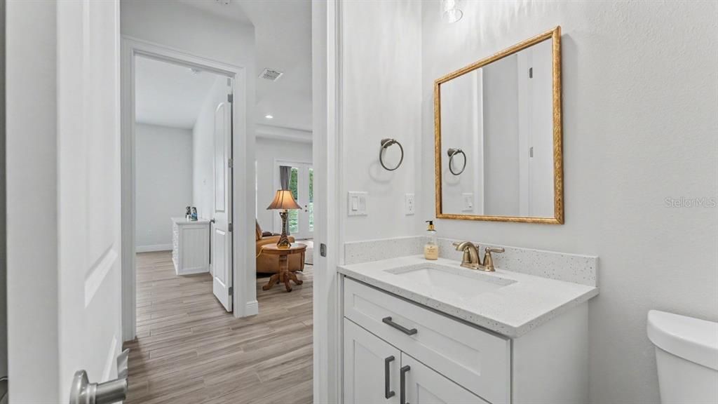 En Venta: $559,000 (5 camas, 2 baños, 2448 Pies cuadrados)