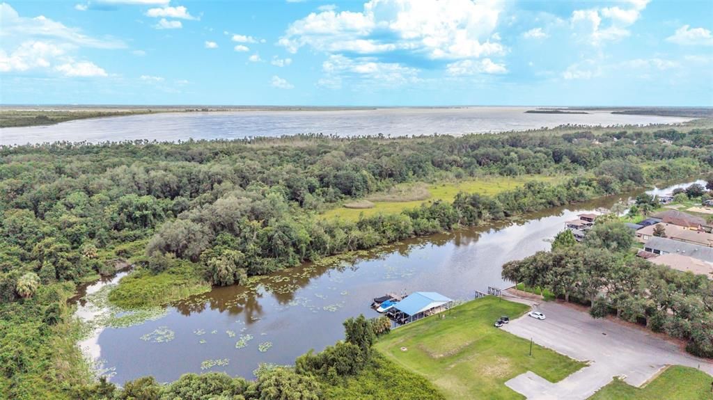 En Venta: $559,000 (5 camas, 2 baños, 2448 Pies cuadrados)