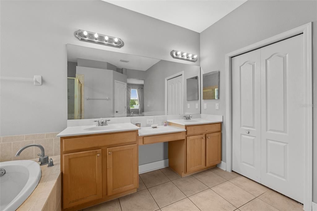 For Sale: $397,500 (3 beds, 2 baths, 2042 Square Feet)