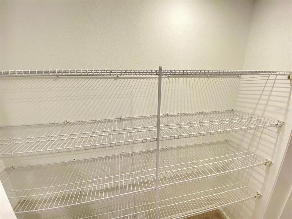 В аренду: $2,300 (3 спален, 2 ванн, 1704 Квадратных фут)