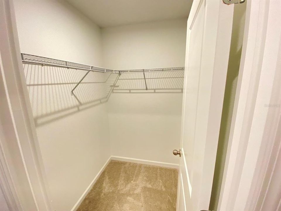 В аренду: $2,300 (3 спален, 2 ванн, 1704 Квадратных фут)