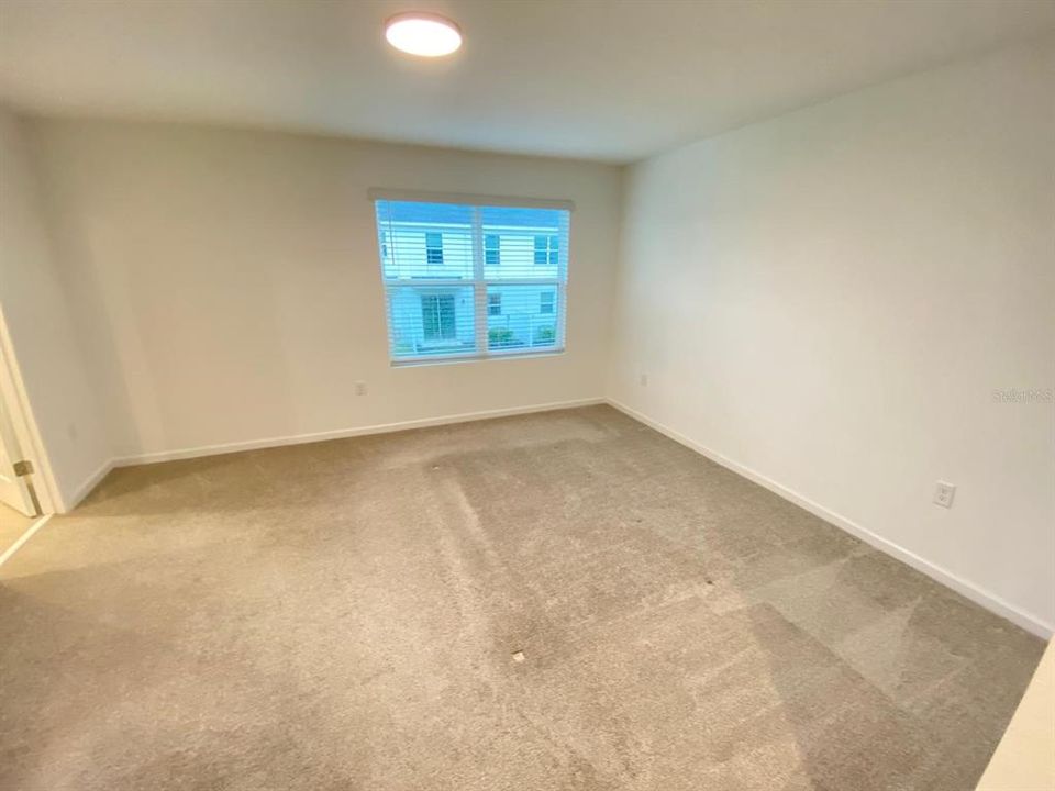 В аренду: $2,300 (3 спален, 2 ванн, 1704 Квадратных фут)