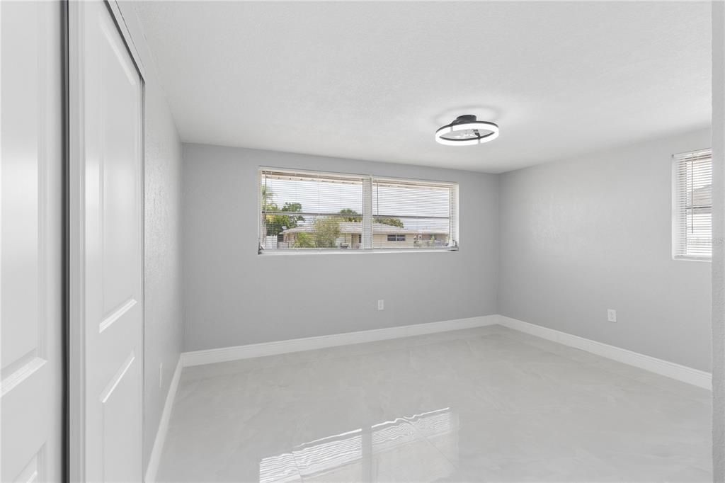 Activo con contrato: $279,000 (3 camas, 2 baños, 1135 Pies cuadrados)