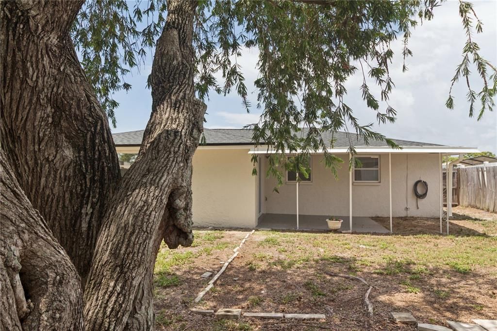 Activo con contrato: $279,000 (3 camas, 2 baños, 1135 Pies cuadrados)
