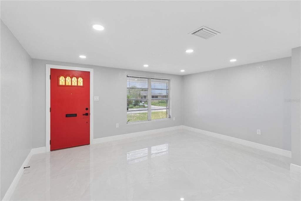Activo con contrato: $279,000 (3 camas, 2 baños, 1135 Pies cuadrados)