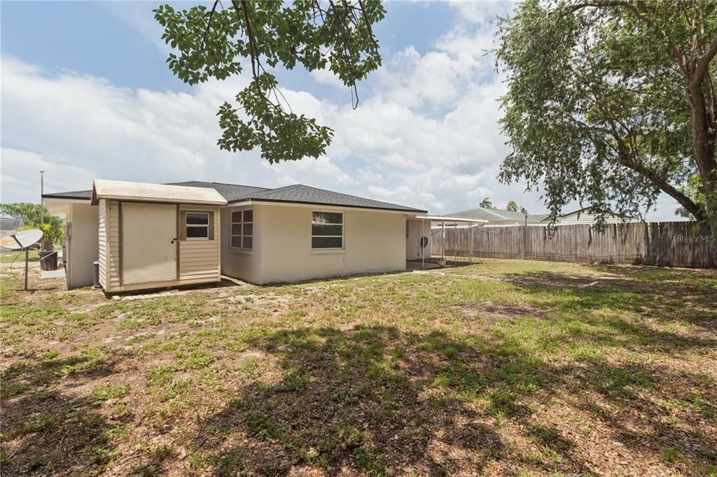 Activo con contrato: $279,000 (3 camas, 2 baños, 1135 Pies cuadrados)