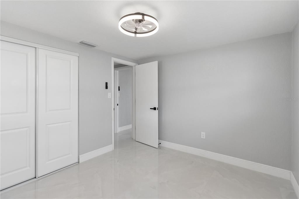 Activo con contrato: $279,000 (3 camas, 2 baños, 1135 Pies cuadrados)