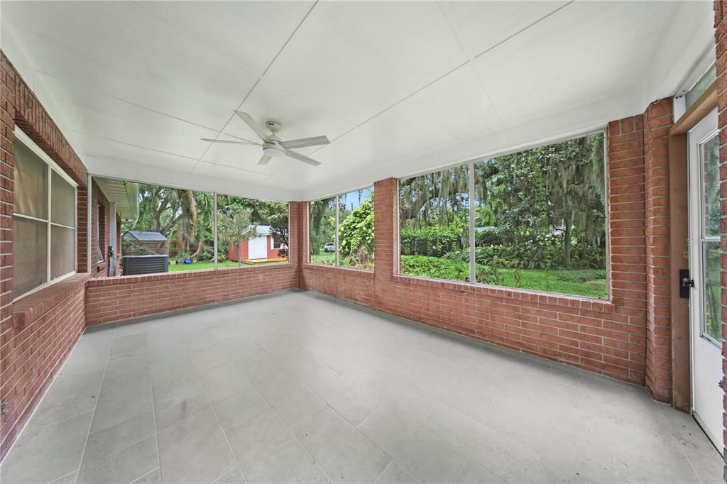 En Venta: $419,000 (3 camas, 2 baños, 1494 Pies cuadrados)