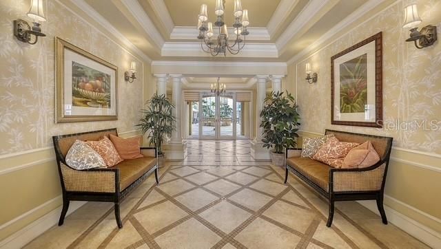 For Sale: $375,000 (1 beds, 1 baths, 804 Square Feet)