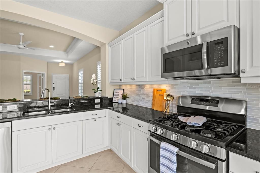 For Sale: $459,900 (3 beds, 2 baths, 1509 Square Feet)