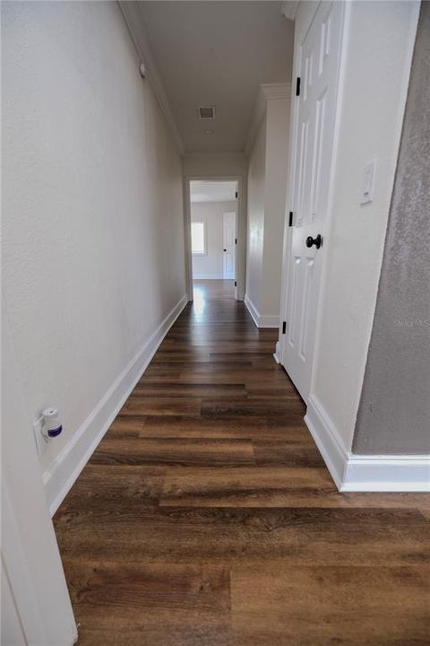 En Venta: $319,900 (3 camas, 3 baños, 1600 Pies cuadrados)