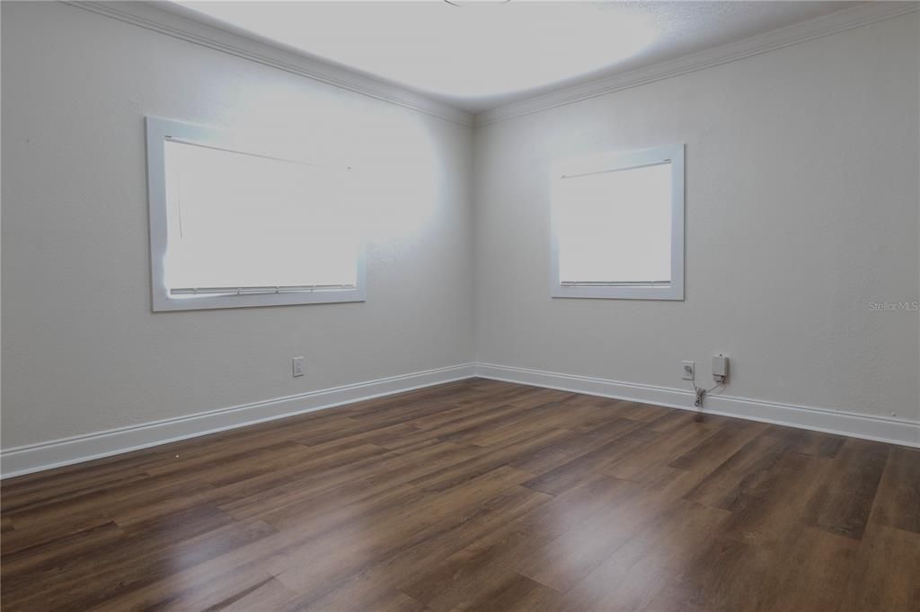 En Venta: $319,900 (3 camas, 3 baños, 1600 Pies cuadrados)