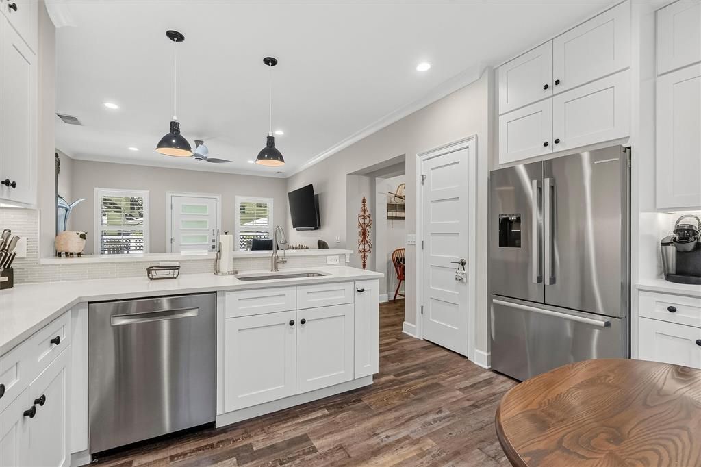 En Venta: $745,000 (3 camas, 2 baños, 1416 Pies cuadrados)