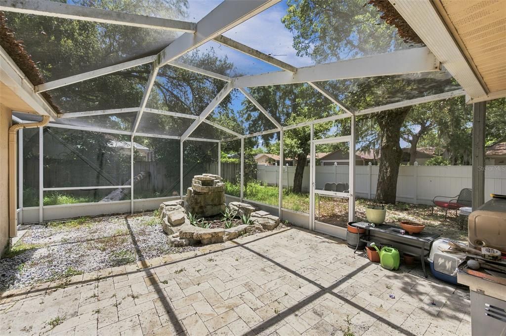 На продажу: $373,000 (3 спален, 2 ванн, 1588 Квадратных фут)