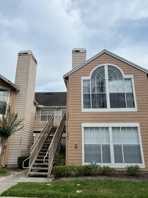 For Sale: $182,000 (3 beds, 2 baths, 1166 Square Feet)