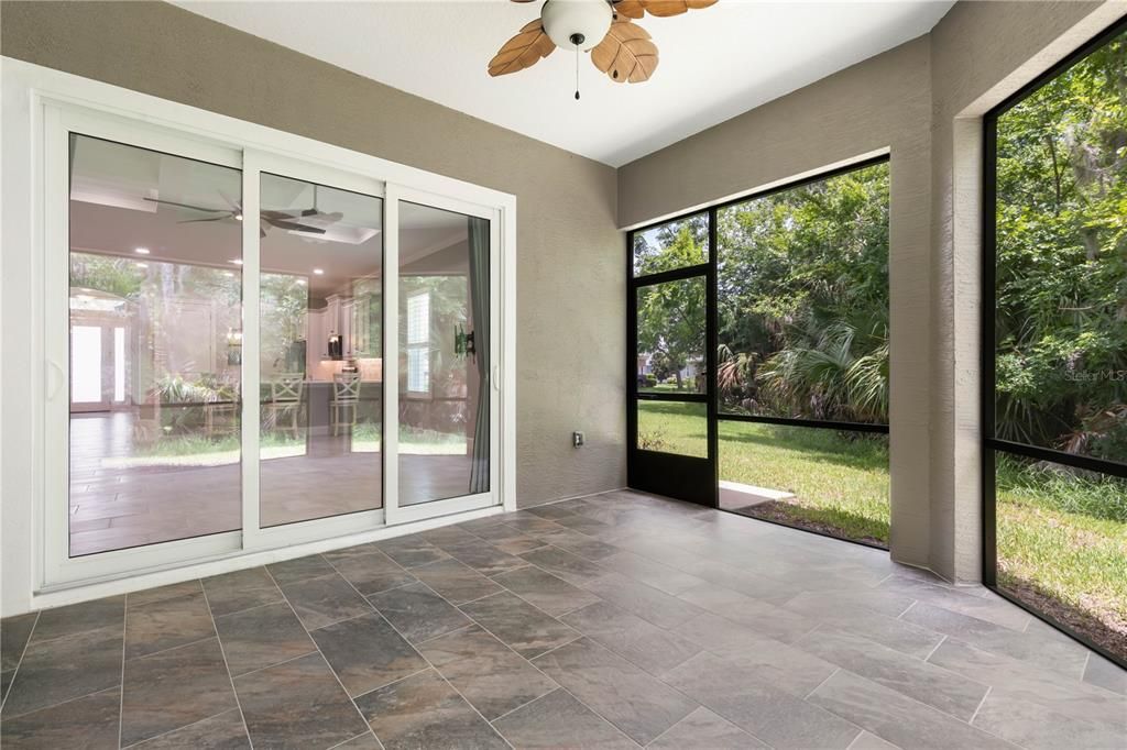 En Venta: $639,000 (4 camas, 2 baños, 2229 Pies cuadrados)