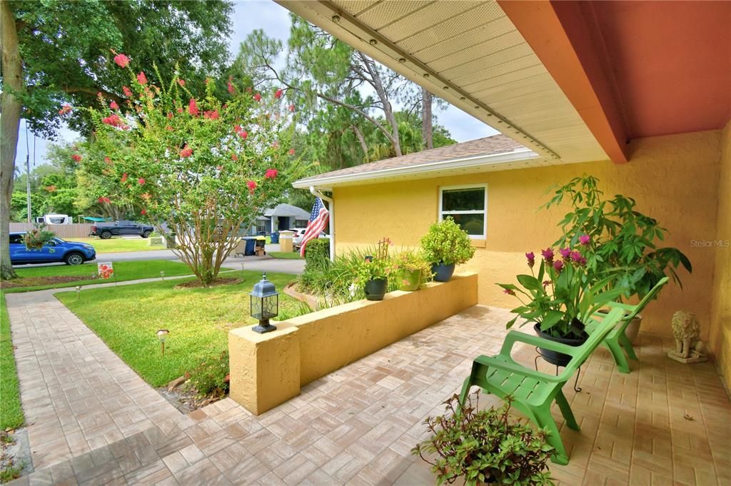 For Sale: $419,900 (3 beds, 2 baths, 1914 Square Feet)