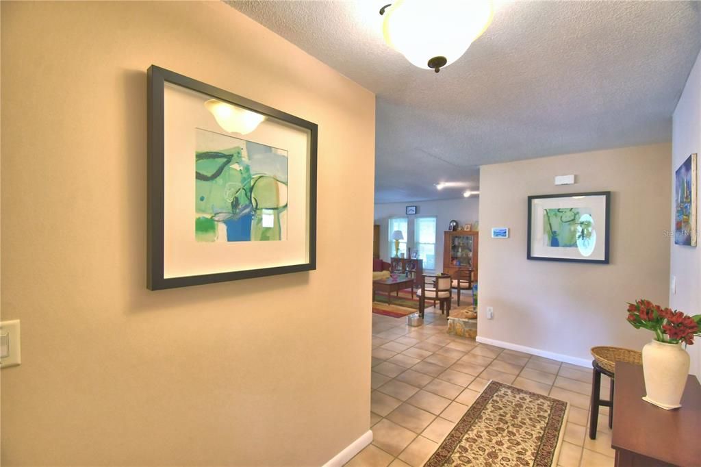 For Sale: $419,900 (3 beds, 2 baths, 1914 Square Feet)