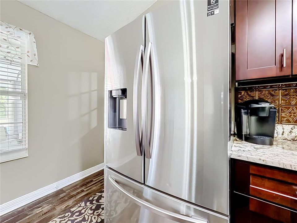 For Sale: $390,000 (3 beds, 2 baths, 1120 Square Feet)