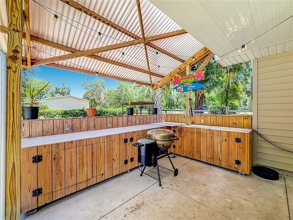 For Sale: $390,000 (3 beds, 2 baths, 1120 Square Feet)