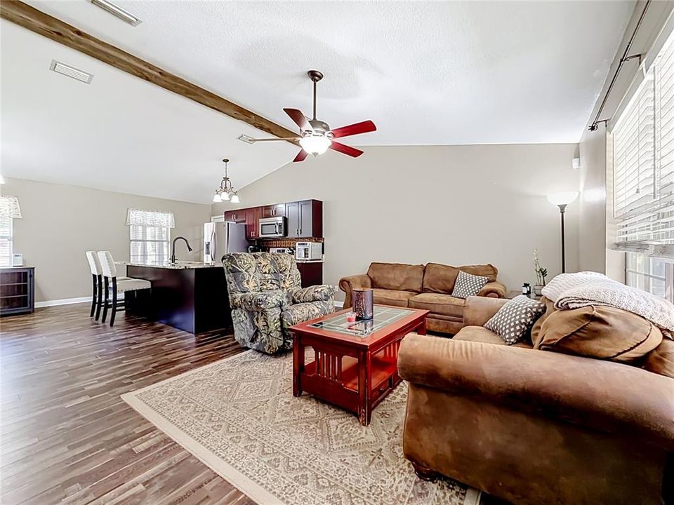 For Sale: $390,000 (3 beds, 2 baths, 1120 Square Feet)