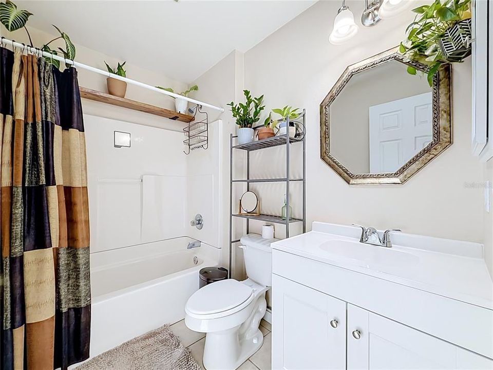 For Sale: $390,000 (3 beds, 2 baths, 1120 Square Feet)