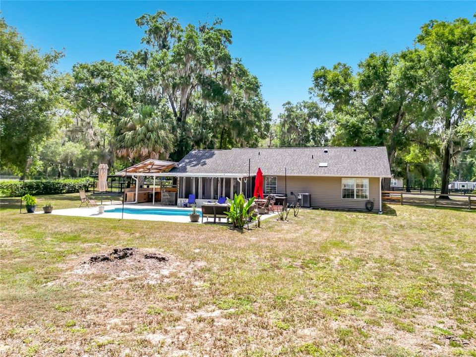 For Sale: $390,000 (3 beds, 2 baths, 1120 Square Feet)