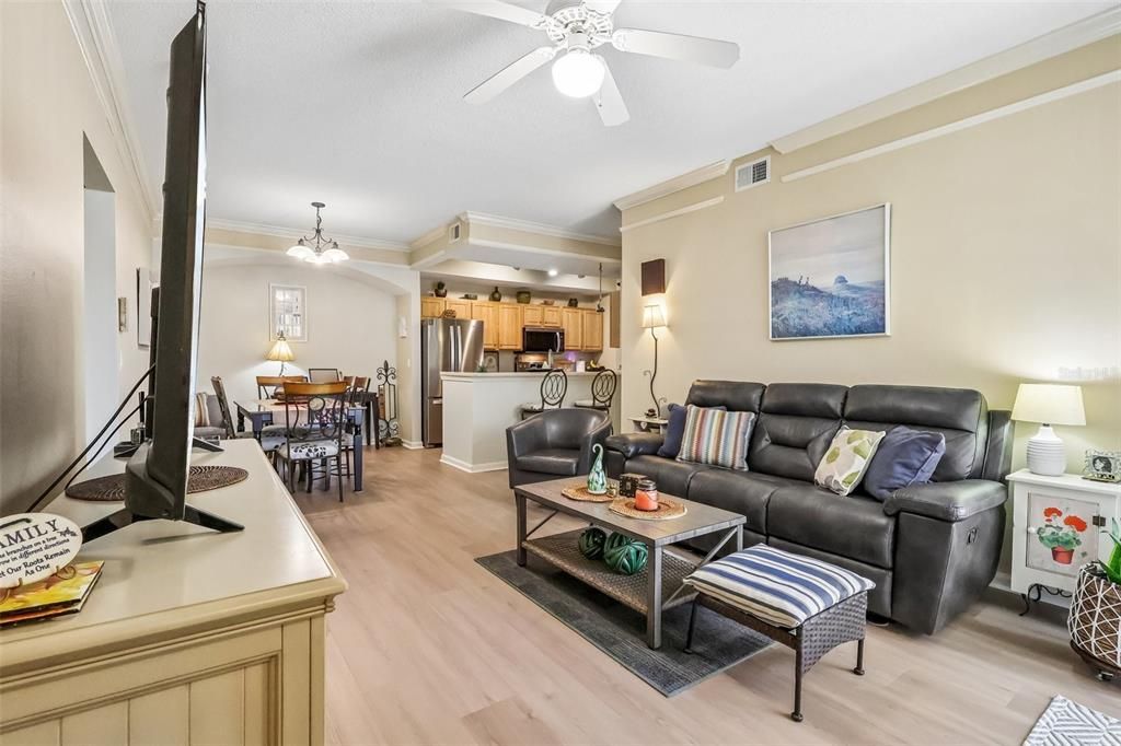 En Venta: $254,900 (3 camas, 2 baños, 1344 Pies cuadrados)