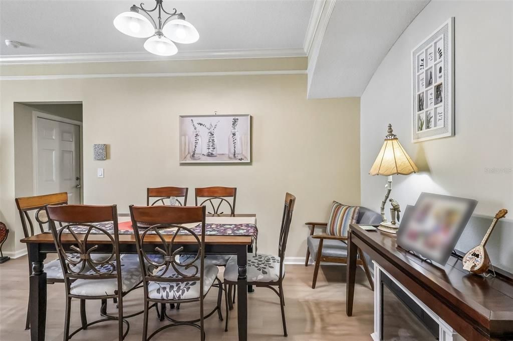 En Venta: $254,900 (3 camas, 2 baños, 1344 Pies cuadrados)