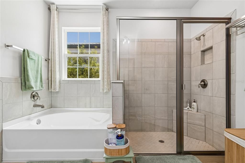 For Rent: $4,895 (3 beds, 2 baths, 1844 Square Feet)