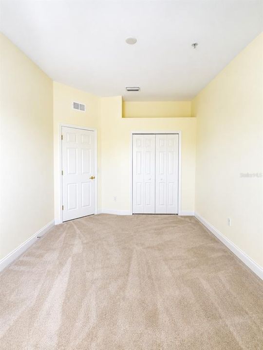 For Rent: $2,650 (3 beds, 2 baths, 1812 Square Feet)