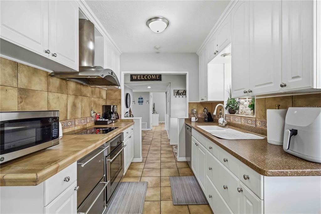 На продажу: $425,000 (3 спален, 2 ванн, 1549 Квадратных фут)