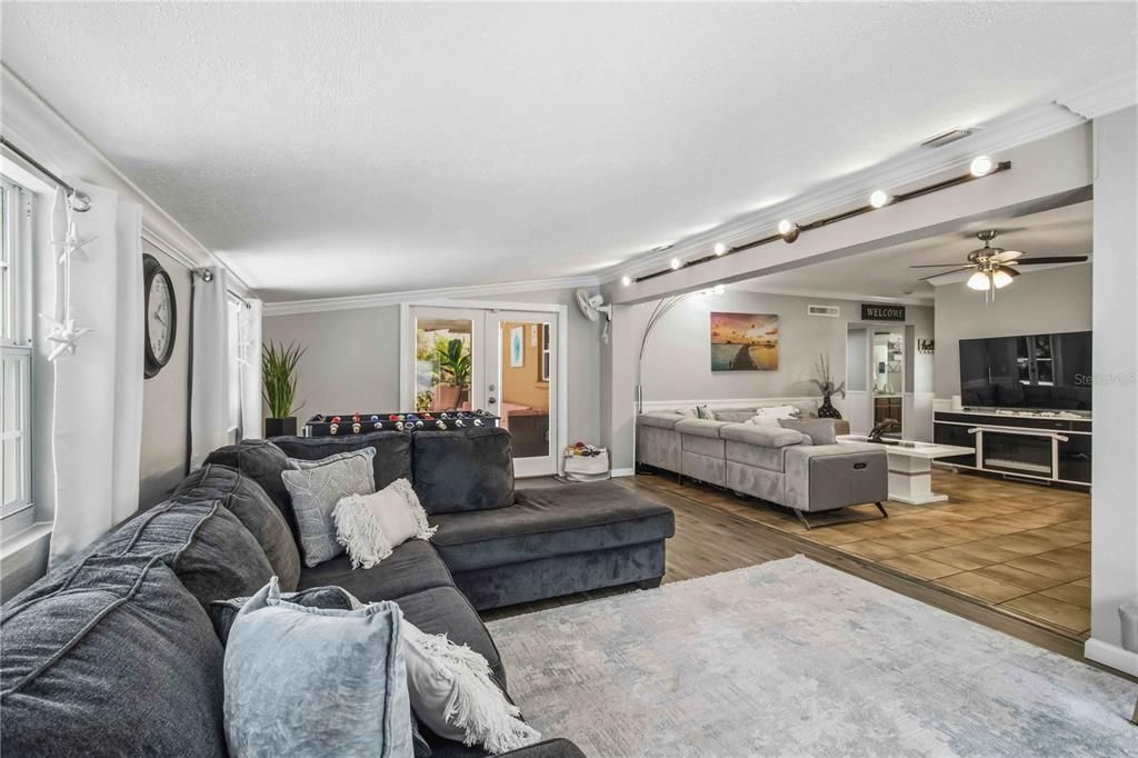 На продажу: $425,000 (3 спален, 2 ванн, 1549 Квадратных фут)