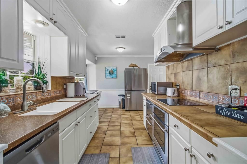 На продажу: $425,000 (3 спален, 2 ванн, 1549 Квадратных фут)