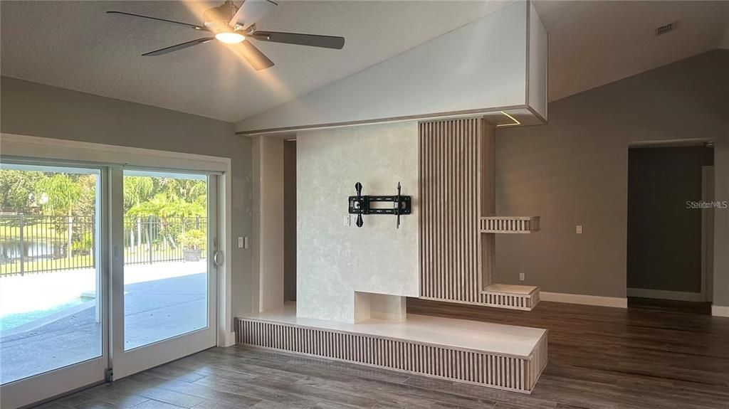 En Venta: $625,000 (3 camas, 2 baños, 1816 Pies cuadrados)