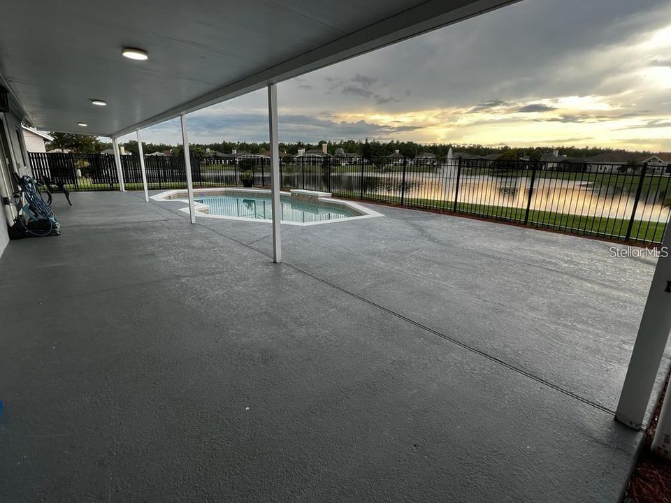 En Venta: $625,000 (3 camas, 2 baños, 1816 Pies cuadrados)