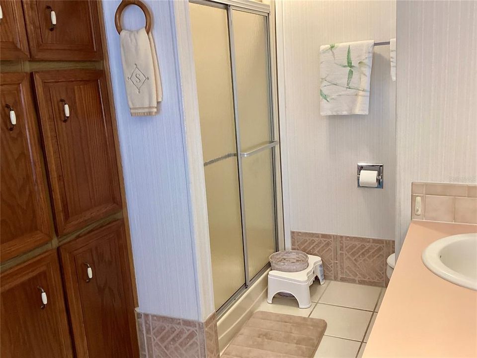 На продажу: $189,900 (2 спален, 2 ванн, 1485 Квадратных фут)