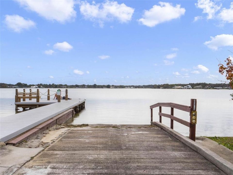 For Sale: $525,000 (4 beds, 2 baths, 2033 Square Feet)