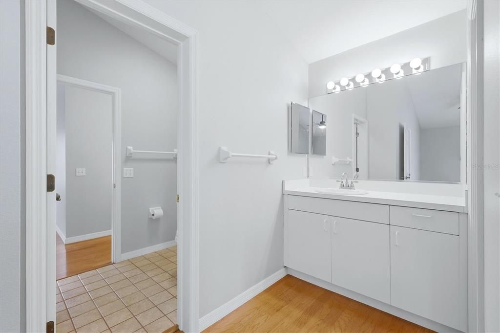 На продажу: $459,000 (3 спален, 2 ванн, 1882 Квадратных фут)