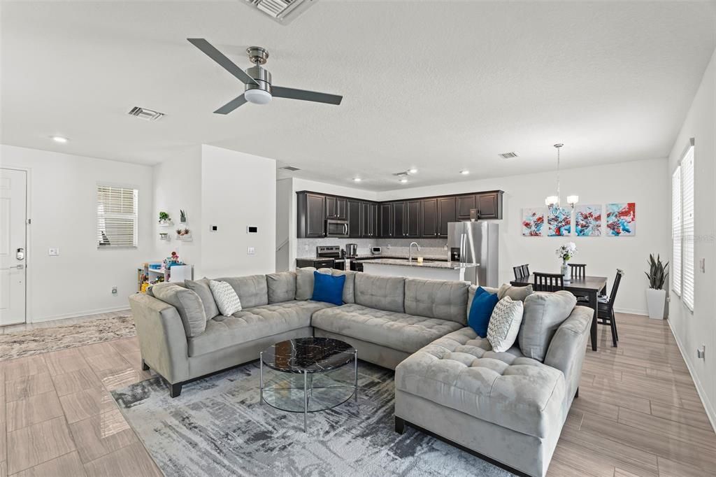 For Sale: $399,000 (3 beds, 2 baths, 2014 Square Feet)
