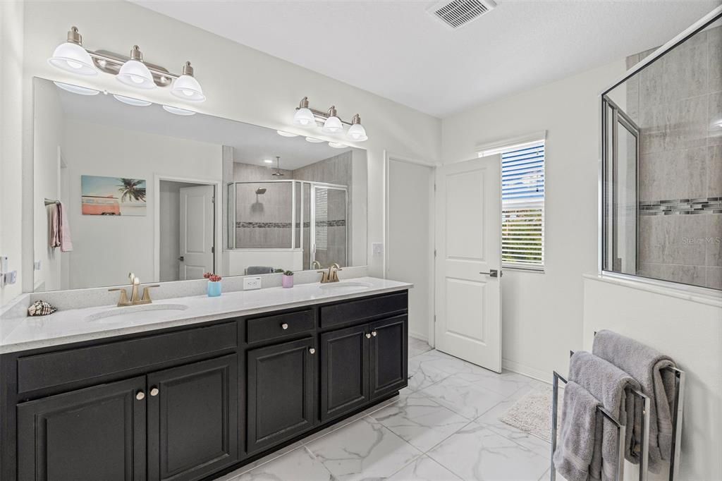 For Sale: $399,000 (3 beds, 2 baths, 2014 Square Feet)